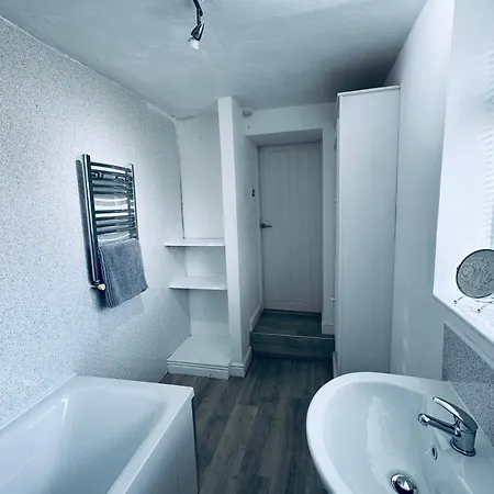 Holly Terrace - 2 Bedrooms - Sleeps 3 * 화이트헤이븐